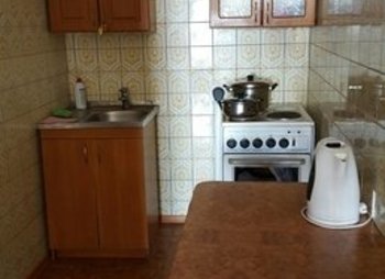 Эллинг 83 в Утёсе