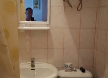 Эллинг 83 в Утёсе