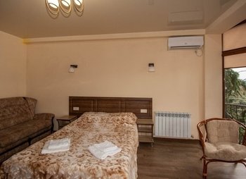 Гостевой дом Виктория Профессорский уголок Алушта